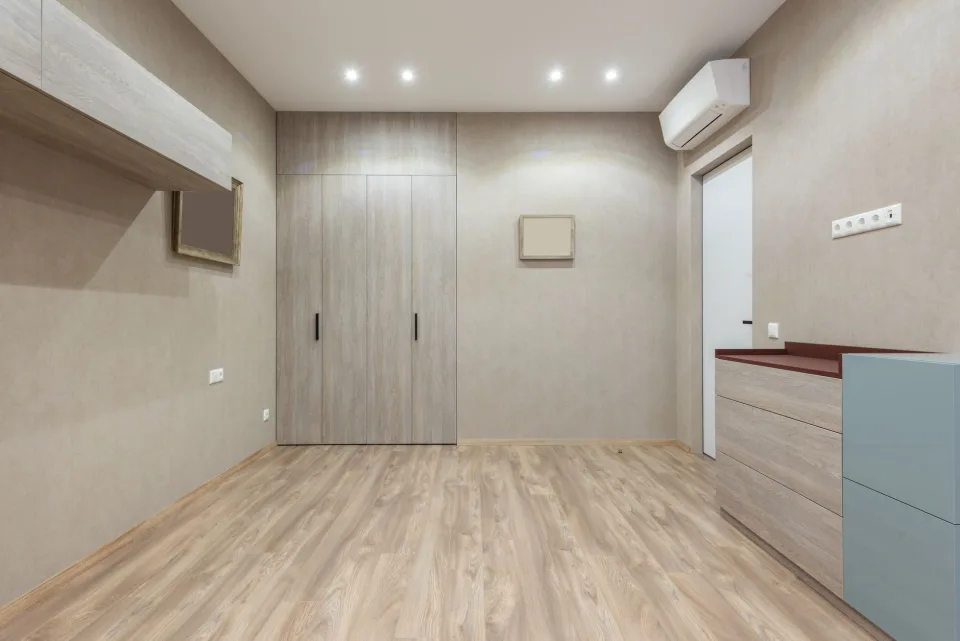 Máy móc, đồ gia dụng sẵn tại cửa hàng