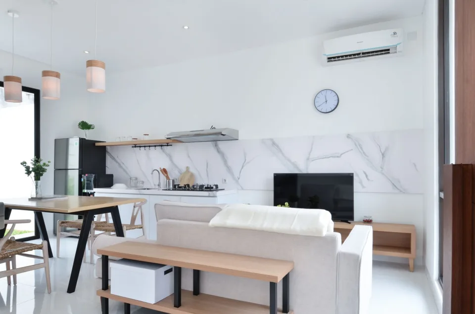 Máy móc, đồ gia dụng sẵn tại cửa hàng