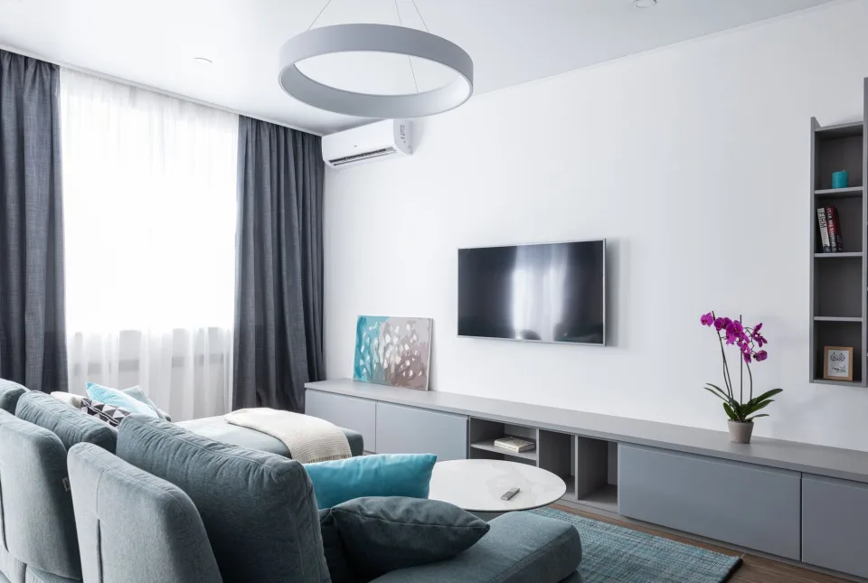 Máy móc, đồ gia dụng sẵn tại cửa hàng